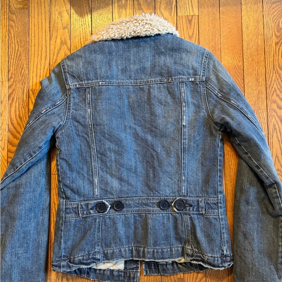 Abercrombie & Fitch Quilted Denim Jacket with Sherpa Collar Women Small - Picture 2 of 4
